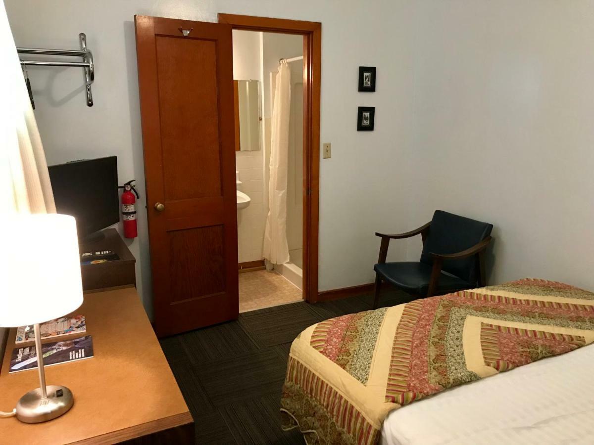 Chalet Motel Custer Εξωτερικό φωτογραφία